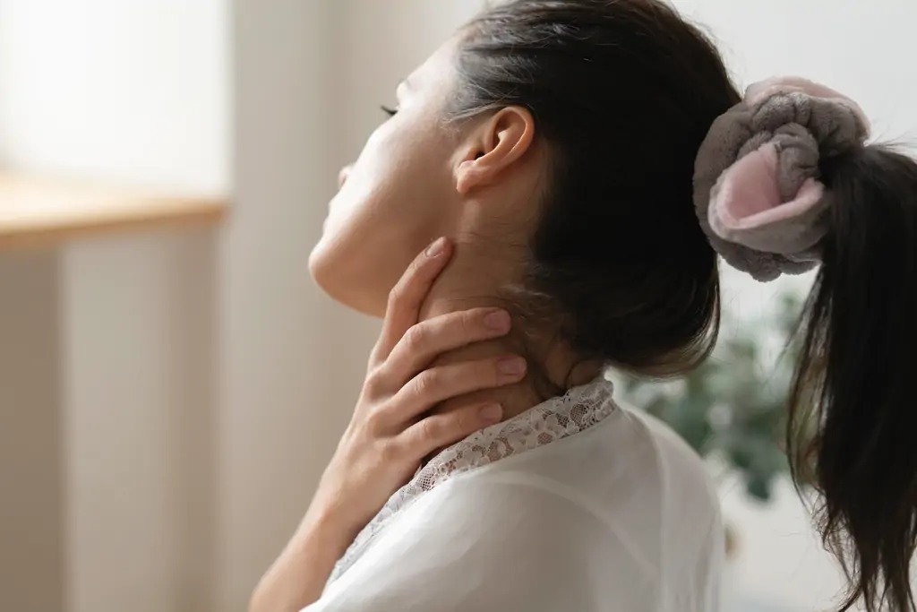 Neck & Shoulder Massage – Melt Away Tension from Screen Time